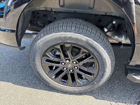 Used 2024 Ford F150 Lariat w/ Equipment Group 502A High AWD/4WD image 17