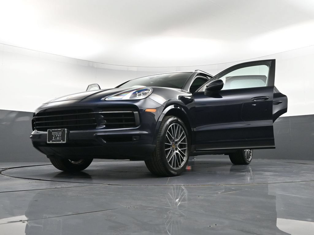 Certified 2022 Porsche Cayenne AWD/4WD image 39