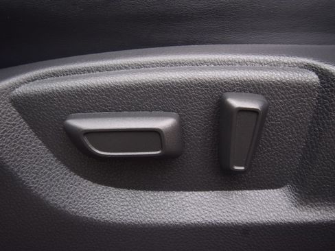 Used 2025 Mitsubishi Eclipse Cross SE AWD/4WD image 23