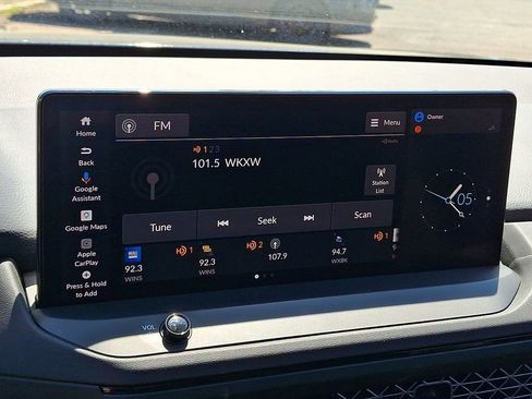 Used 2023 Honda Accord Touring image 18