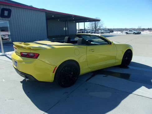 Used 2017 Chevrolet Camaro SS image 5