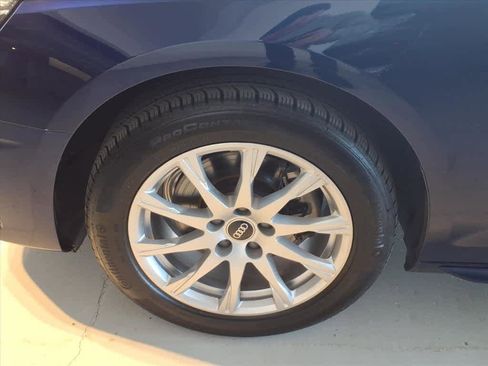 Used 2022 Audi A4 2.0T Premium w/ Convenience Package image 8