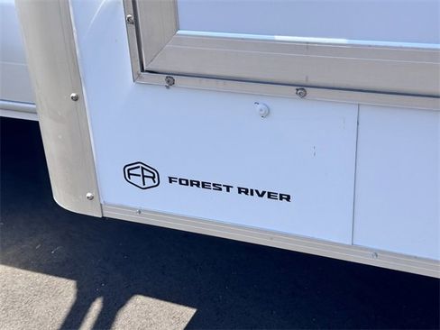 New 2025 Ford E-350 and Econoline 350 Super Duty w/ Power Equipment Group image 10