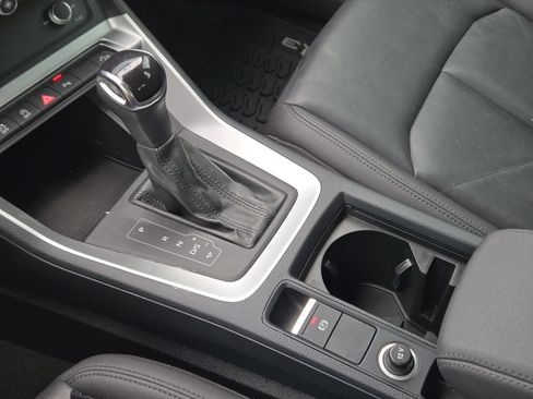 Used 2020 Audi Q3 2.0T Premium w/ Convenience Package AWD/4WD image 15