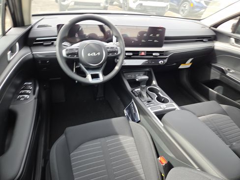 New 2026 Kia K5 LXS image 6