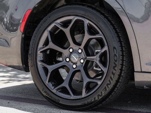 Used 2019 Chrysler 300 S RWD image 70