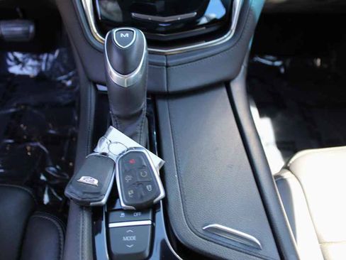 Used 2019 Cadillac CTS Luxury RWD image 23