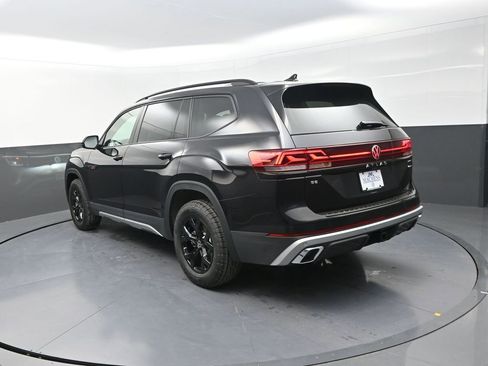 New 2026 Volkswagen Atlas Peak Edition AWD/4WD image 8