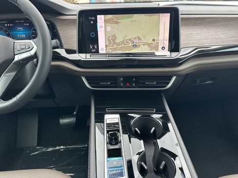 New 2026 Volkswagen Atlas SEL image 16