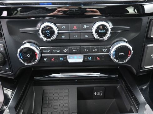 Certified 2026 Ford F250 Lariat w/ Lariat Ultimate Package image 3