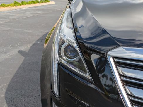 Used 2019 Cadillac XT5 Luxury image 9