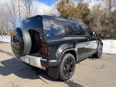 Used 2024 Land Rover Defender 110 S image 5