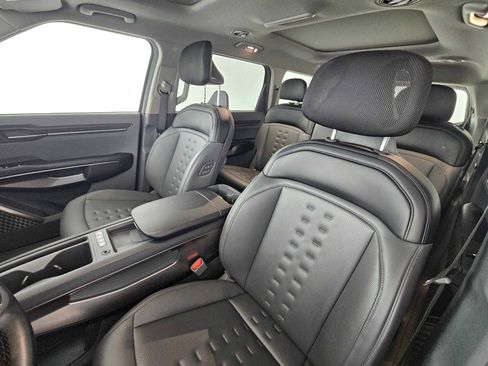 Used 2024 Kia EV9 Wind image 23