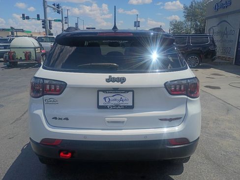 Used 2025 Jeep Compass Trailhawk AWD/4WD image 7