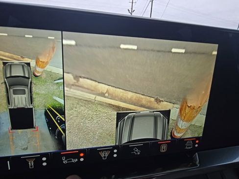 Certified 2024 GMC Sierra 1500 SLT w/ SLT Convenience Package image 23