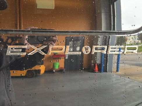 New 2025 GMC Savana 2500 Extended w/ Driver Convenience Package image 14