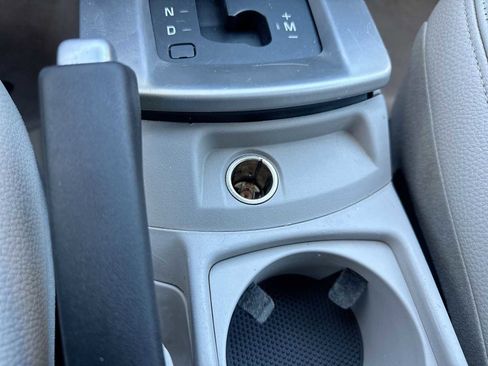 Used 2005 Volvo V50 T5 image 28