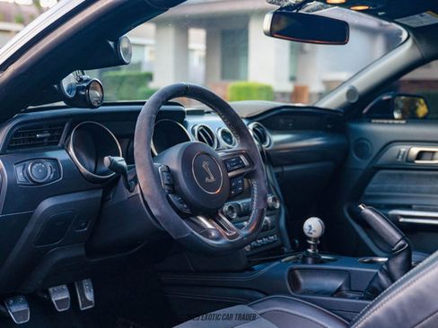 Used 2020 Ford Mustang Shelby GT350 w/ Technology Package image 24