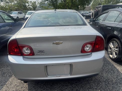 Used 2010 Chevrolet Malibu LT w/ Power Convenience Package FWD image 6