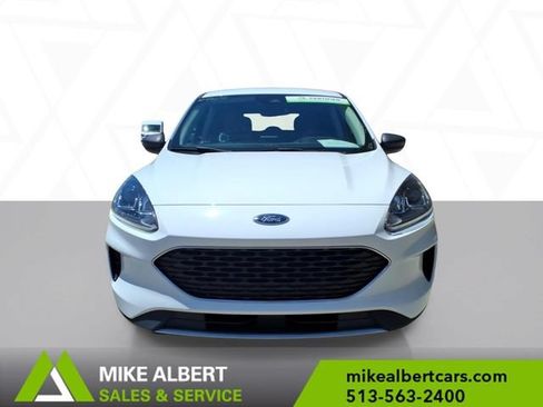 Used 2022 Ford Escape SE AWD/4WD image 2