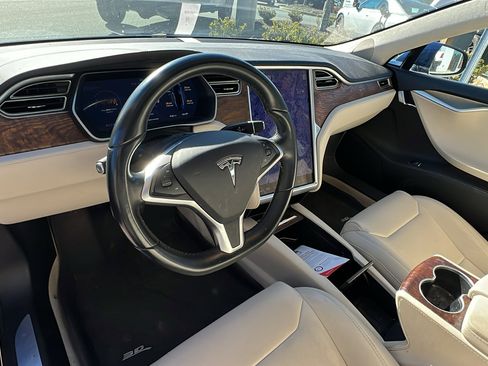 Used 2017 Tesla Model S 100D image 25