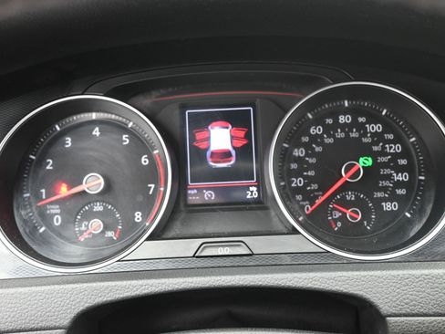 Used 2017 Volkswagen GTI S image 5