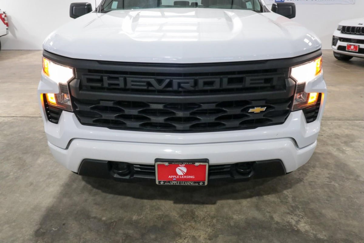 Used 2023 Chevrolet Silverado 1500 Custom AWD/4WD image 4
