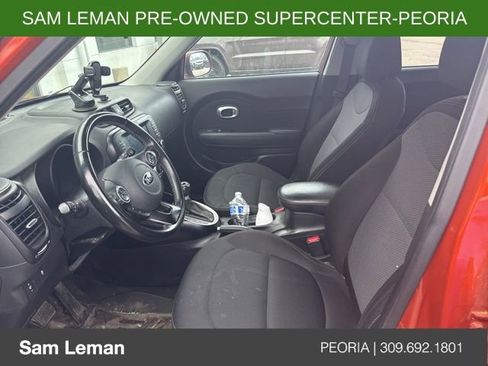 Used 2018 Kia Soul + image 5