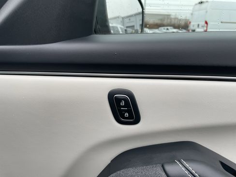 Used 2023 Ford Mustang Mach-E Premium image 13