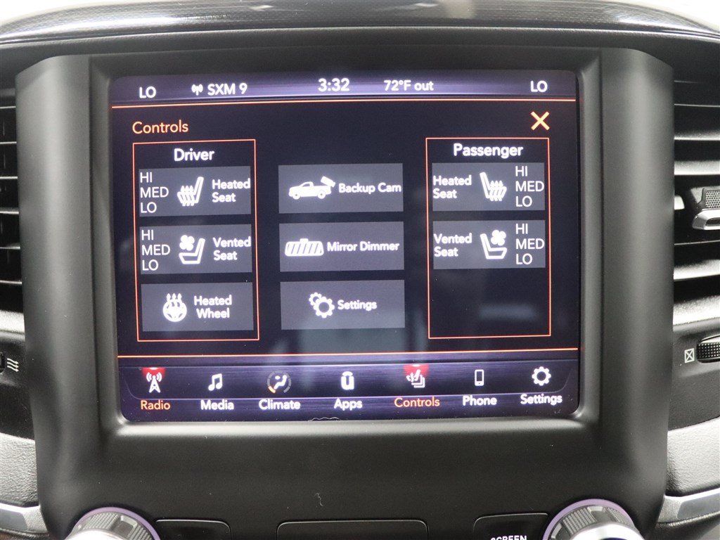 Used 2020 RAM 1500 Laramie w/ Sport Appearance Package AWD/4WD image 39