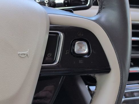 Certified 2020 Lincoln Corsair FWD image 24
