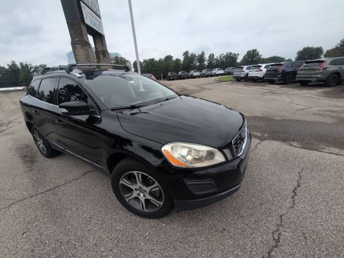 Used 2013 Volvo XC60 T6 AWD/4WD image 14