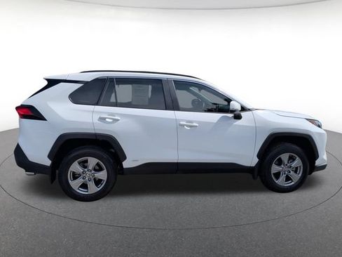 Used 2025 Toyota RAV4 XLE w/ Convenience Package AWD/4WD image 7