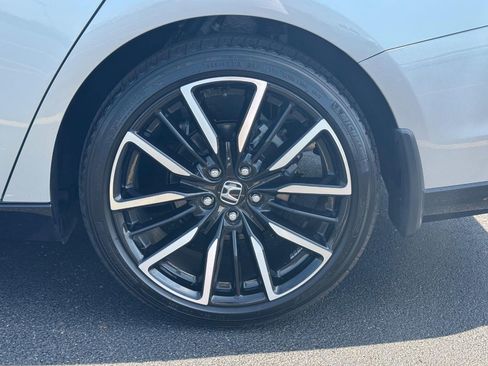 Certified 2024 Honda Accord Touring image 7