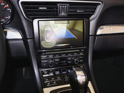 Used 2016 Porsche 911 Turbo image 35