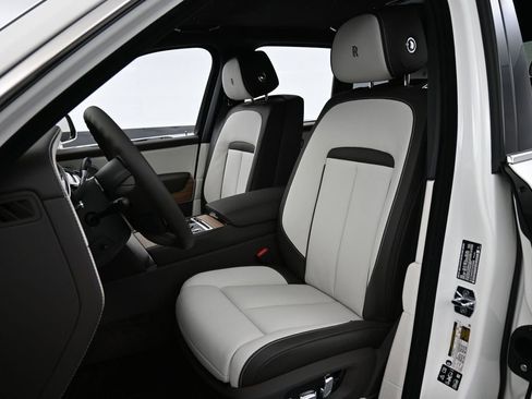 New 2026 Rolls-Royce Cullinan AWD/4WD image 5
