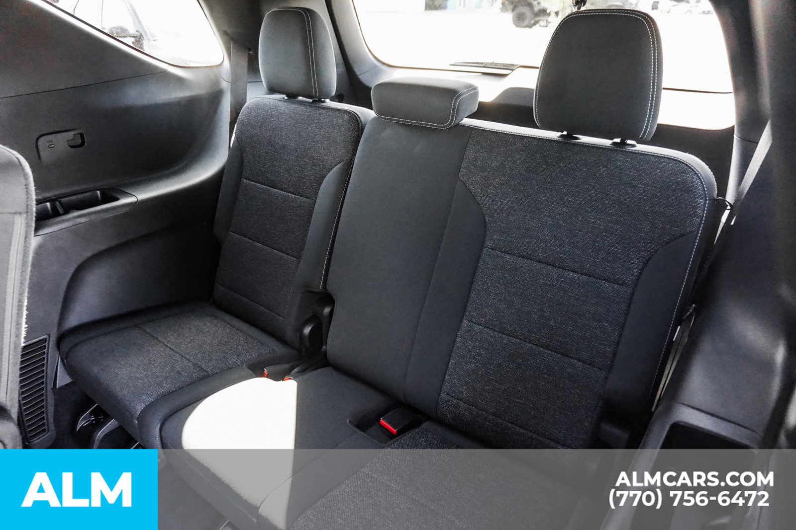 Used 2025 Chevrolet Traverse LT w/ LPO, Floor Liner Package FWD image 22