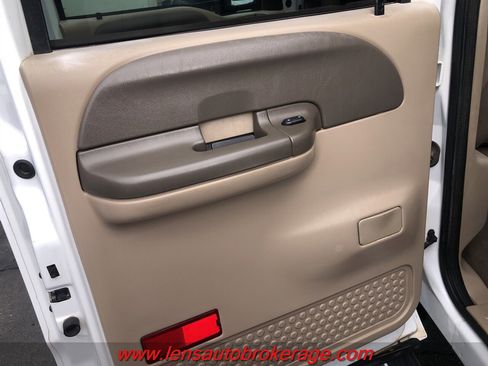 Used 2004 Ford F250 XLT image 12