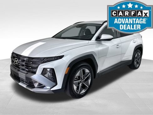 Certified 2025 Hyundai Tucson SEL FWD image 1