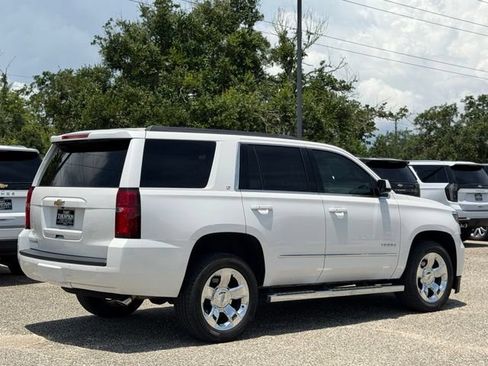 Used 2019 Chevrolet Tahoe LT w/ LT Signature Package RWD image 4