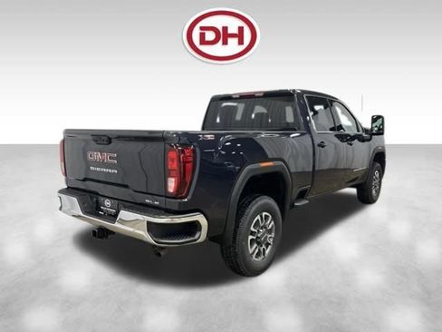 New 2026 GMC Sierra 2500 SLE w/ SLE Value Package; image 12