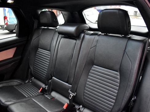 Used 2021 Land Rover Discovery Sport SE image 15