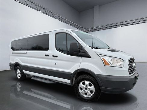 Used 2017 Ford Transit 350 XLT image 26