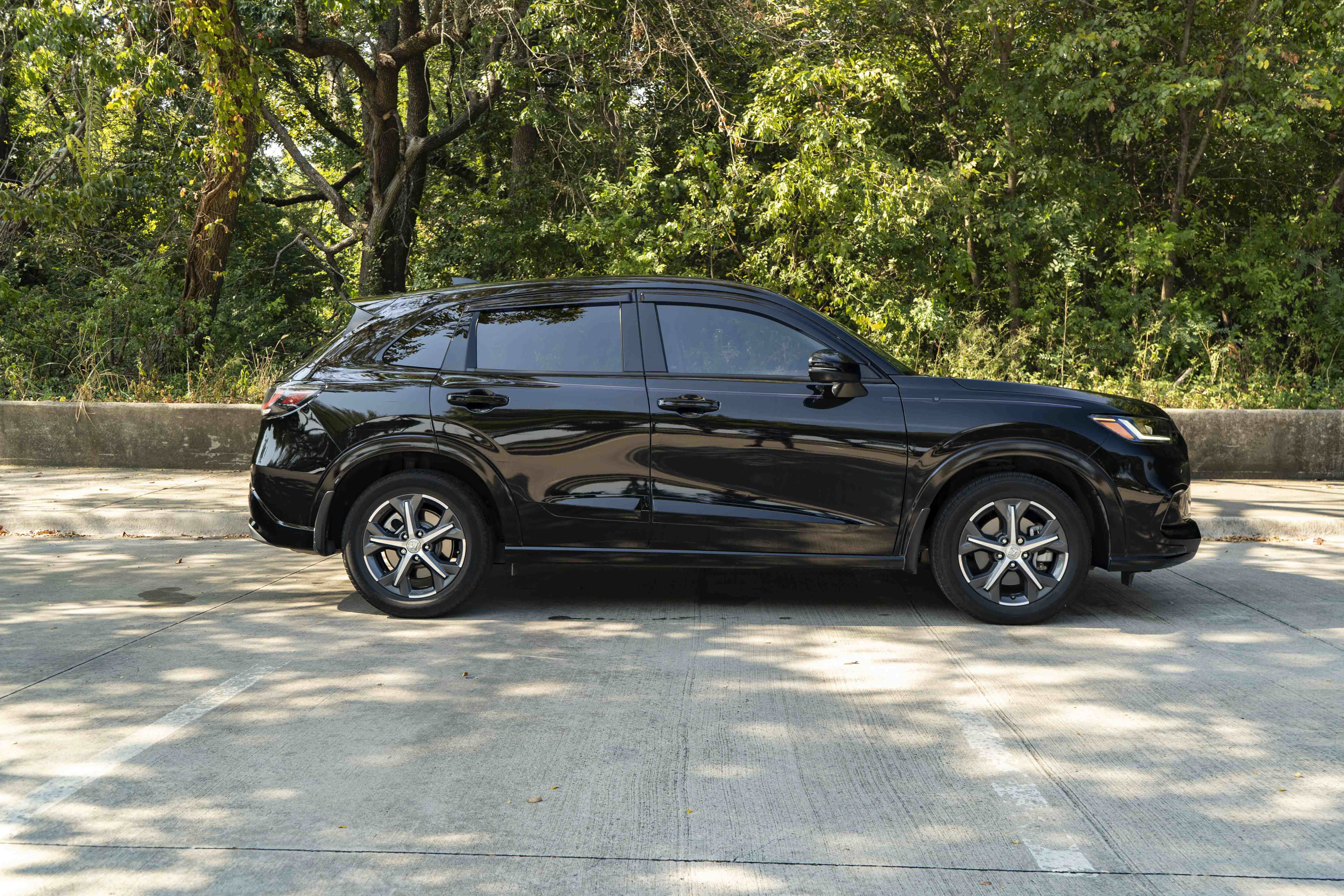 Used 2023 Honda HR-V EX-L image 10