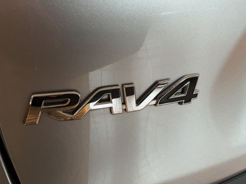 Certified 2025 Toyota RAV4 XLE AWD/4WD image 46