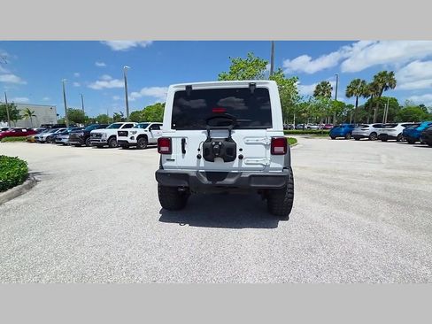 Used 2022 Jeep Wrangler Unlimited Sport w/ Sun And Sound Package AWD/4WD image 43
