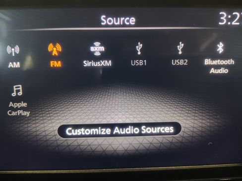 Used 2025 Nissan Rogue SV w/ SV Premium Package FWD image 17
