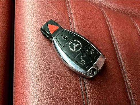 Used 2018 Mercedes-Benz C 300 Sedan image 12