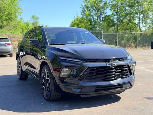 Used 2023 Chevrolet Blazer RS AWD/4WD image 4