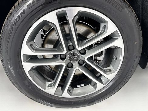 Used 2026 Audi Q5 Premium Plus w/ Premium Plus AWD/4WD image 32